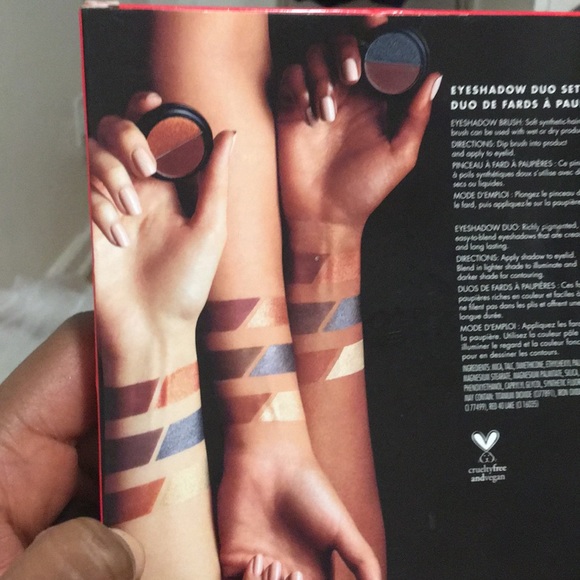 Eye shadow - Picture 2 of 2